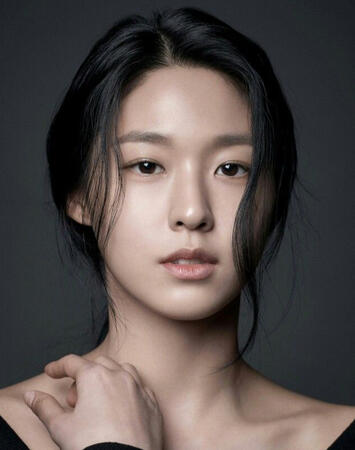 KIM SEOLHYUN