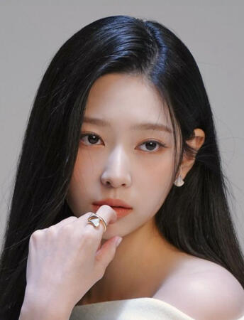 KIM MINJU