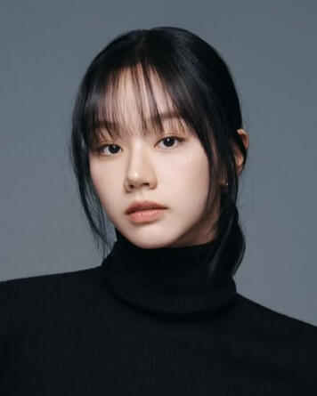 LEE HYERI